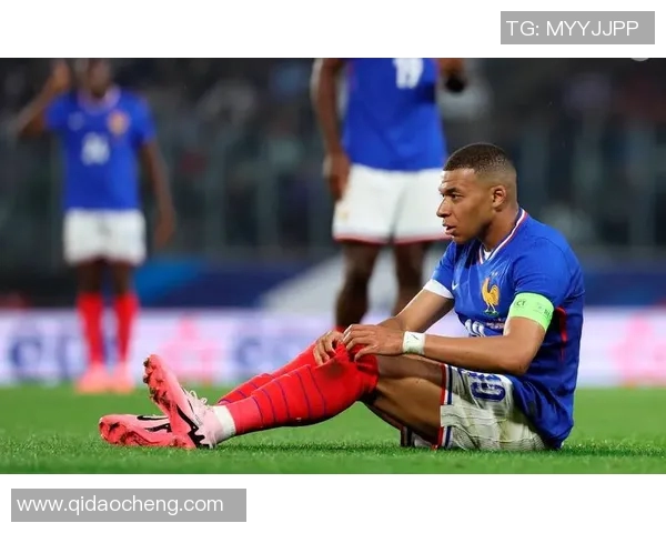 足球明星之间的友谊与竞争是否让他们相互认识与互动更加紧密