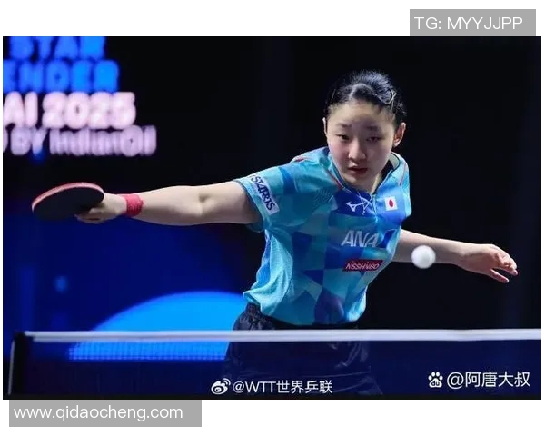 足球明星挑战排球运动展现惊人技巧与团队默契的精彩视频